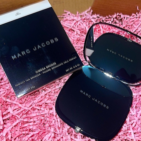 ☃️BOGO50%☃️ 🆕🌿MARC JACOBS: “102 Tantric” O!Mega Bronzer - Picture 6 of 9